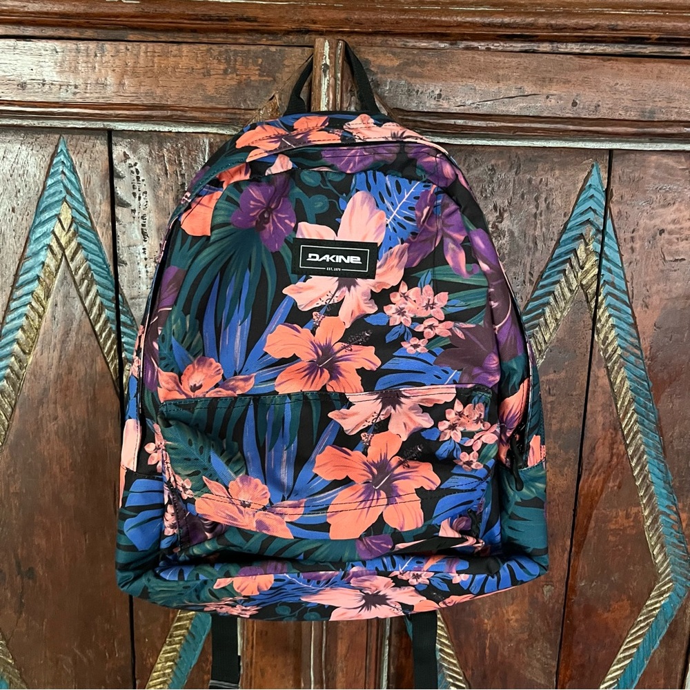 Dakine Black Tropidelic Backpack